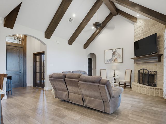 139 Bluff Ridge Court, Paradise, TX 76073