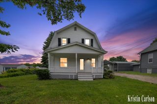425 10 Mile Road, Sparta, MI 49345