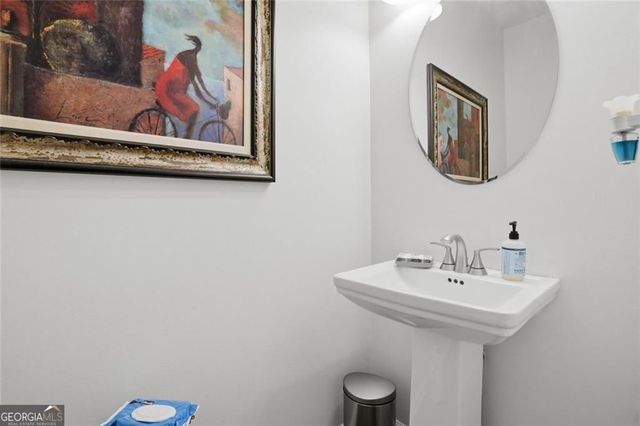 6261 Vinings Vintage Drive, Mableton, GA 30126