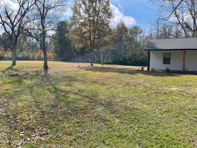 125 Churchill Place, Byram, MS 39272