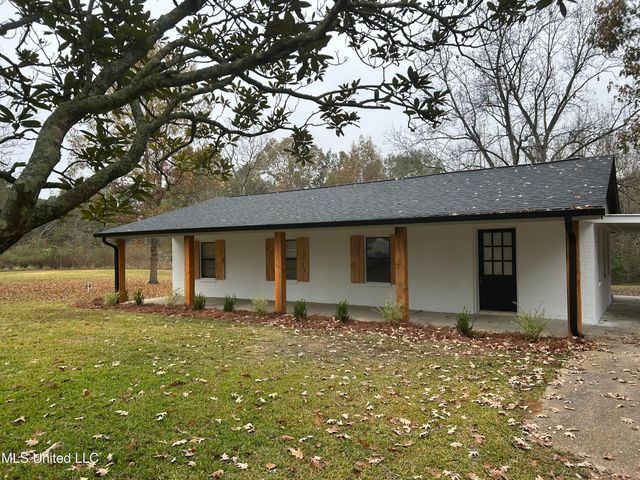 125 Churchill Place, Byram, MS 39272