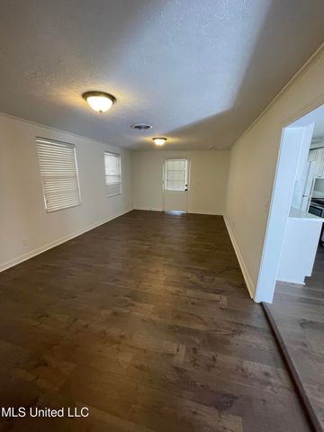 125 Churchill Place, Byram, MS 39272