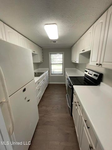 125 Churchill Place, Byram, MS 39272