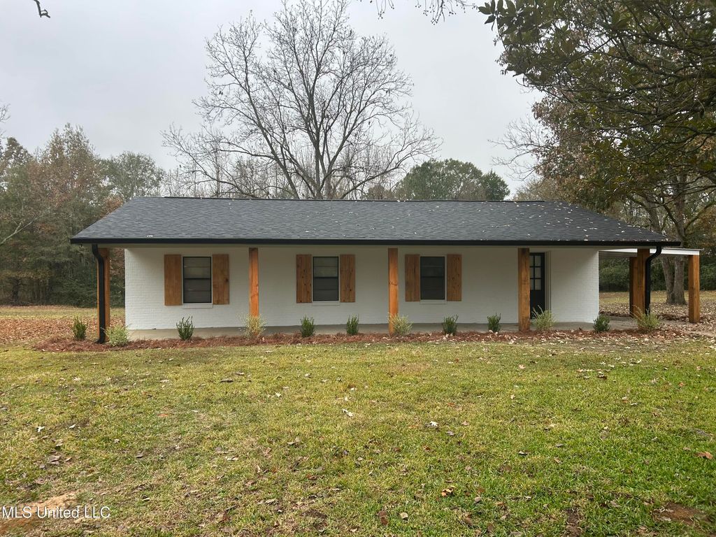 125 Churchill Place, Byram, MS 39272