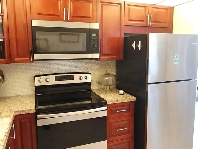 1905 Bermuda Cir H3, Coconut Creek, FL 33066
