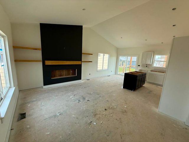 5073 N Toben Dr, Bel Aire, KS 67226