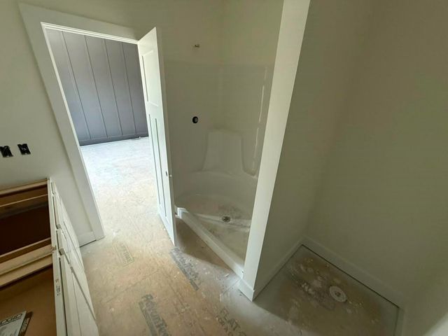 5073 N Toben Dr, Bel Aire, KS 67226