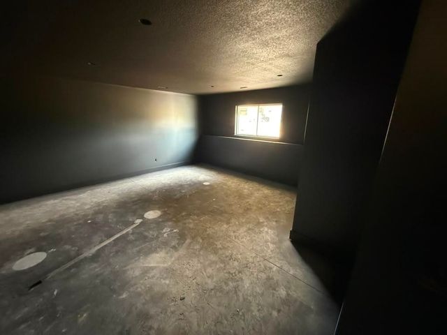 5073 N Toben Dr, Bel Aire, KS 67226