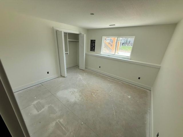 5073 N Toben Dr, Bel Aire, KS 67226