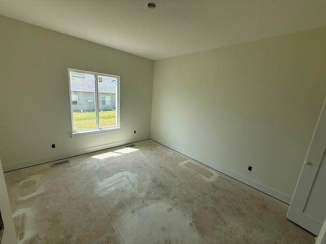 5073 N Toben Dr, Bel Aire, KS 67226