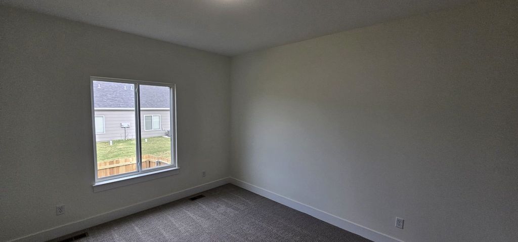 5073 N Toben Dr