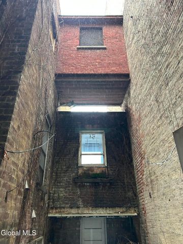 285 Lark Street, Albany, NY 12210