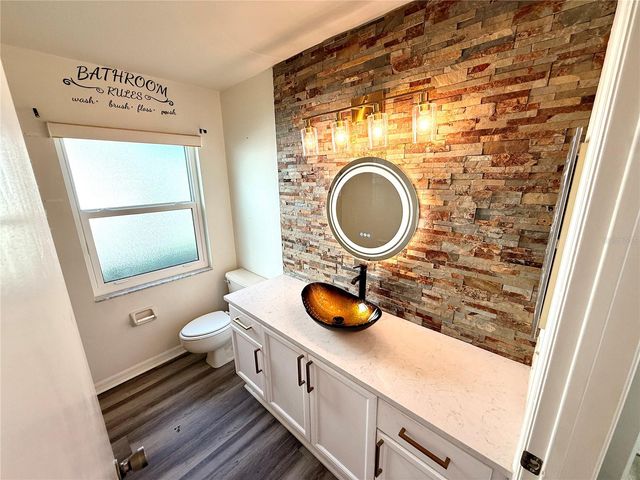 2546 PINE COVE LANE, Clearwater, FL 33761