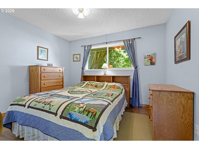 12737 Ne CEDARBROOK Rd, Aurora, OR 97002