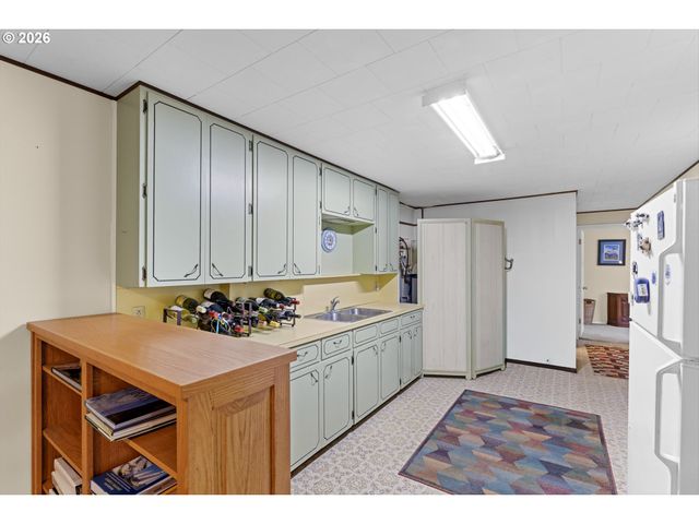12737 Ne CEDARBROOK Rd, Aurora, OR 97002