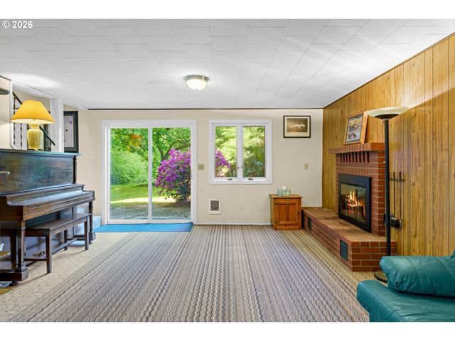 12737 Ne CEDARBROOK Rd, Aurora, OR 97002