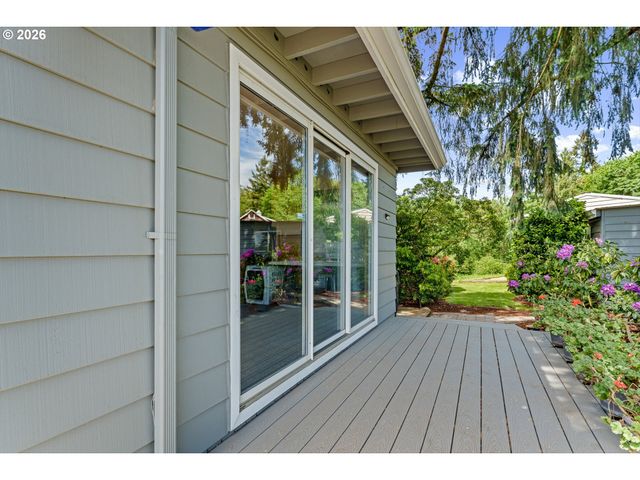 12737 Ne CEDARBROOK Rd, Aurora, OR 97002