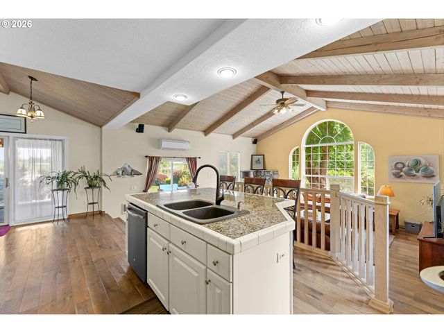 12737 Ne CEDARBROOK Rd, Aurora, OR 97002