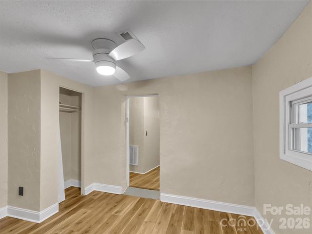 492 Riverbend Street, Waynesville, NC 28786