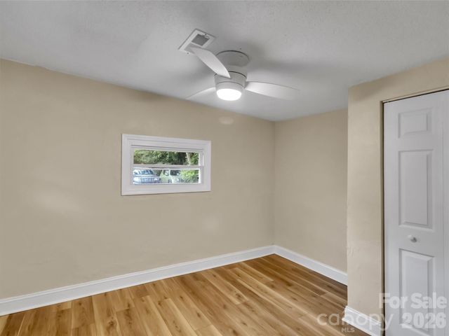 492 Riverbend Street, Waynesville, NC 28786