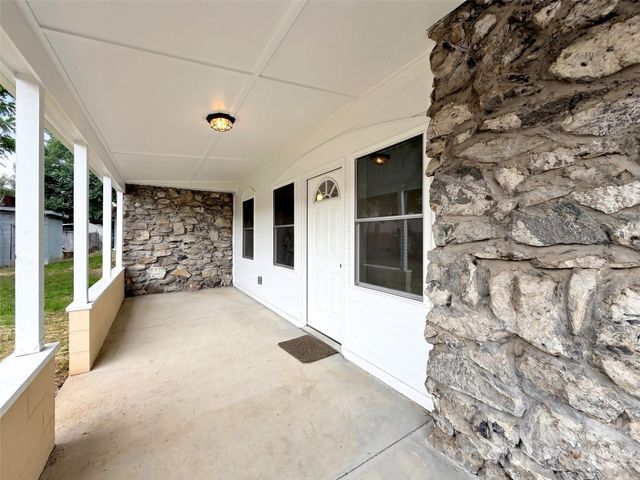 492 Riverbend Street, Waynesville, NC 28786