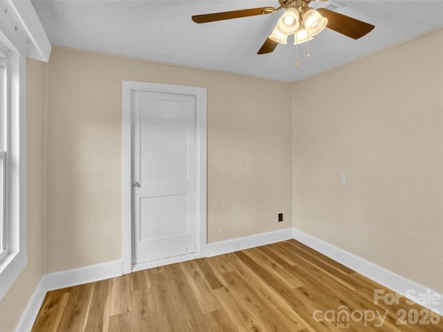 492 Riverbend Street, Waynesville, NC 28786