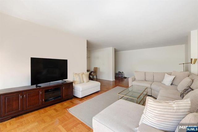 415 Claremont Avenue C001D, Montclair, NJ 07042