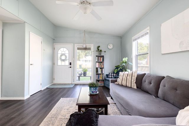1708 Lynn Street, Mishawaka, IN 46545