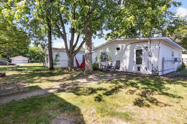 1708 Lynn Street, Mishawaka, IN 46545