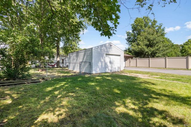 1708 Lynn Street, Mishawaka, IN 46545