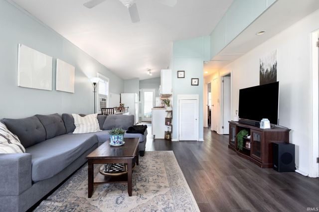 1708 Lynn Street, Mishawaka, IN 46545