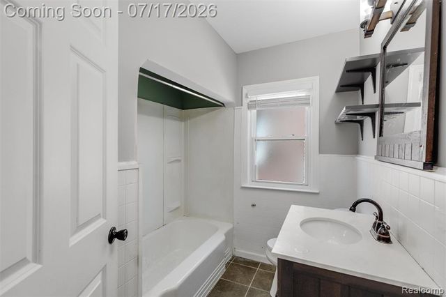 3948 Grayton Street, Detroit, MI 48224