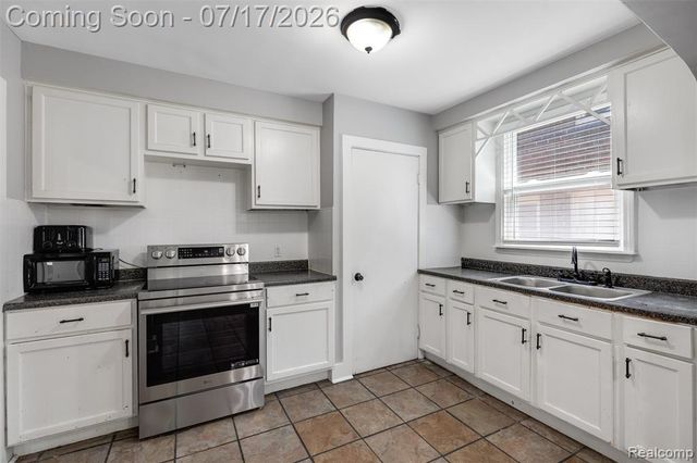 3948 Grayton Street, Detroit, MI 48224