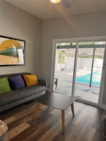 100 E COLEMAN CIRCLE, Sanford, FL 32773