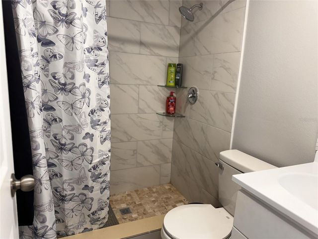 100 E COLEMAN CIRCLE, Sanford, FL 32773