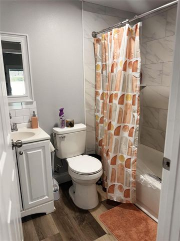 100 E COLEMAN CIRCLE, Sanford, FL 32773