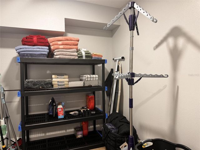 100 E COLEMAN CIRCLE, Sanford, FL 32773