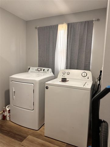 100 E COLEMAN CIRCLE, Sanford, FL 32773