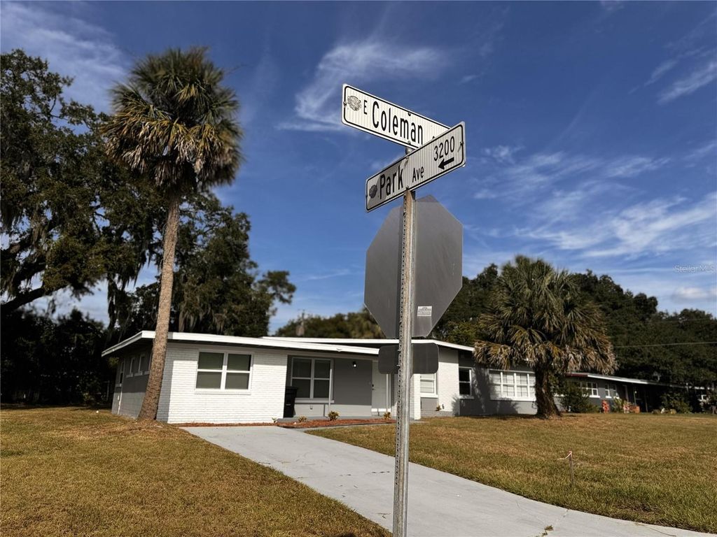 100 E COLEMAN CIRCLE, Sanford, FL 32773