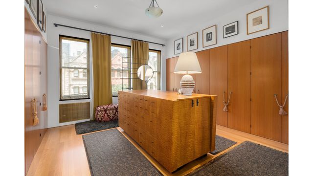 22 E 94TH Street, New York City, NY 10128