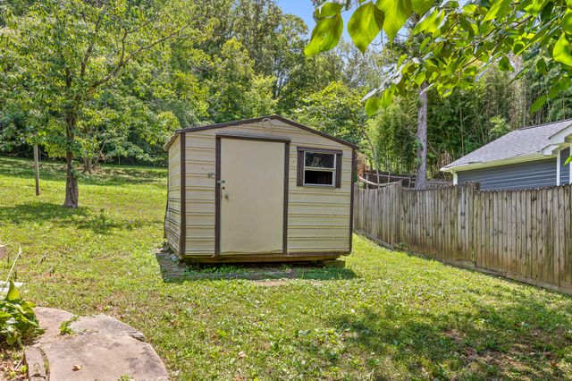 702 Runyan Drive, Chattanooga, TN 37405