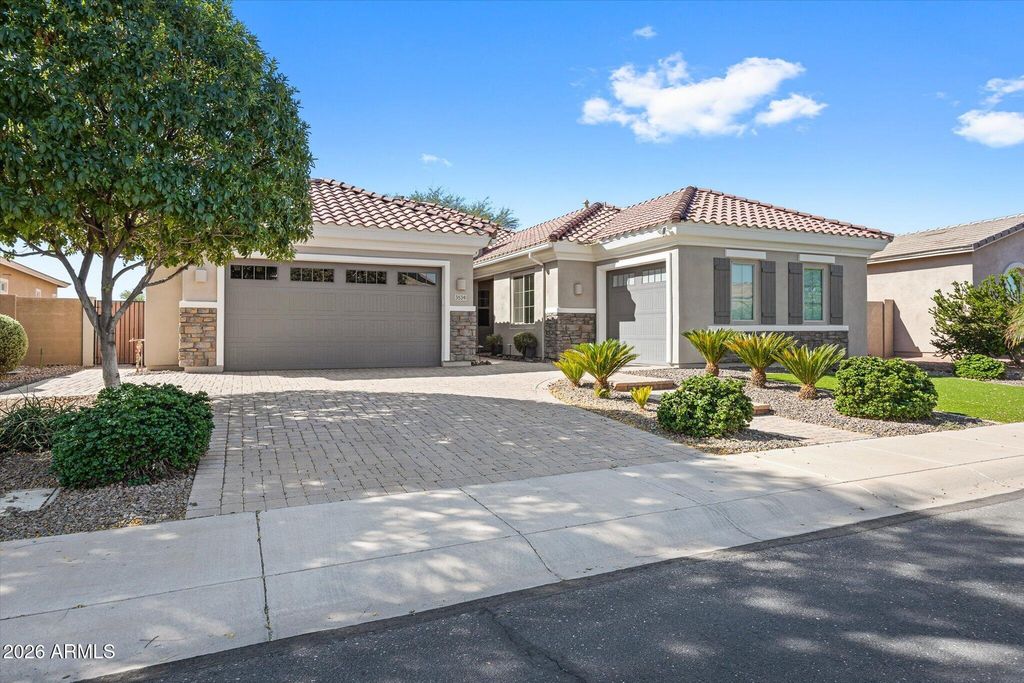 3539 E BALSAM Drive, Chandler, AZ 85286 — photo 4