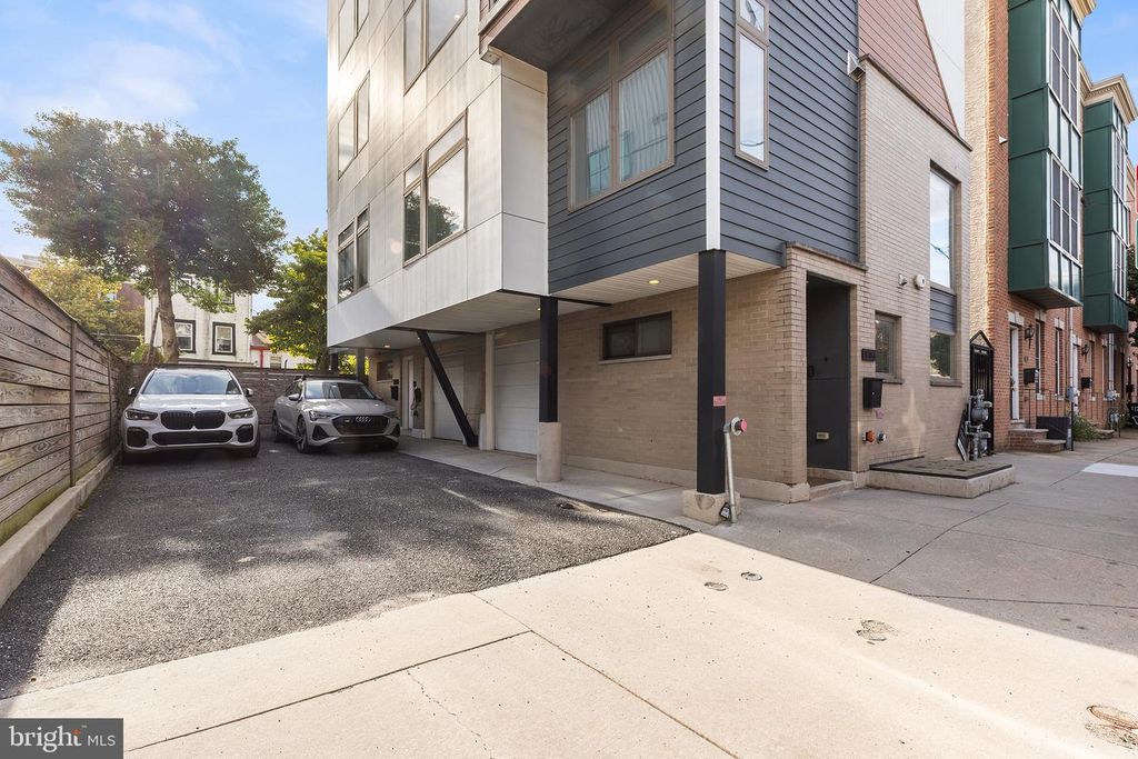 1108 DAY ST #A, Philadelphia, PA 19125 — photo 2