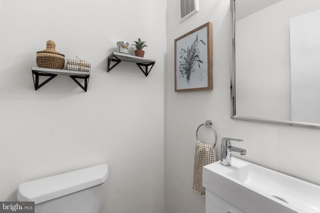 1108 DAY ST #A, Philadelphia, PA 19125 — photo 4