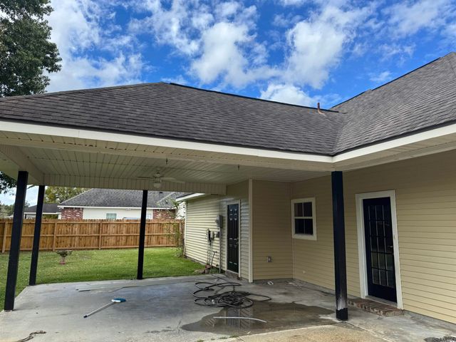 10296 Carter Hills Ave, Denham Springs, LA 70726