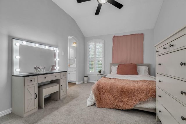 19 Wildever, The Woodlands, TX 77382