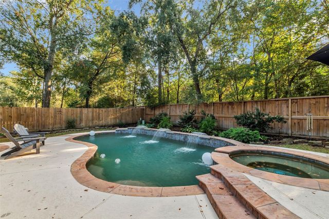 19 Wildever, The Woodlands, TX 77382