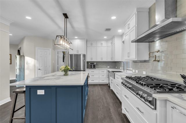 19 Wildever, The Woodlands, TX 77382