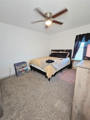 7722 Caspian Ranch Drive, Rosharon, TX 77583