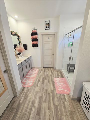 7722 Caspian Ranch Drive, Rosharon, TX 77583